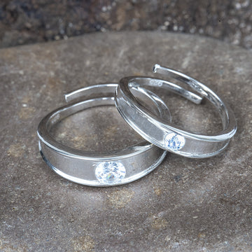 STERLING SILVER HALLMARKED HIGH FINISH ZIRCON STUDDED ADJUSTABLE COUPLE BAND