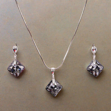 92.5% BIS Hallmarked Black Square Silver Set