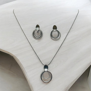 STERLING SILVER HALLMARKED TRIPLE CIRCLE CIRCULAR ZIRCON DROP PENDENT EARING WITH CHAIN