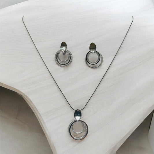 STERLING SILVER HALLMARKED TRIPLE CIRCLE CIRCULAR ZIRCON DROP PENDENT EARING WITH CHAIN