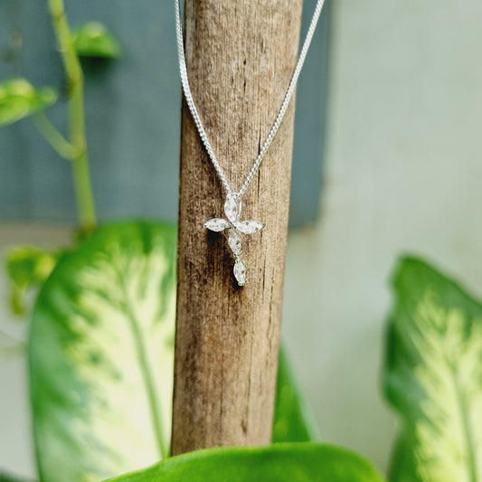 Sterling silver cross zirconia pendant with chain