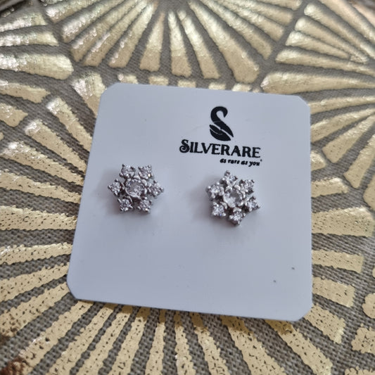 Sterling silver exquisite snowflake stud earrings