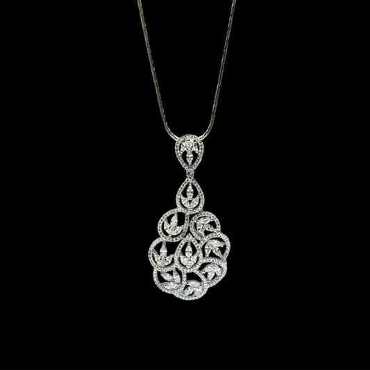 STERLING SILVER HALLMARKED ZIRCONIA MAGNIFICENT PENDENT SET WITH CHAIN
