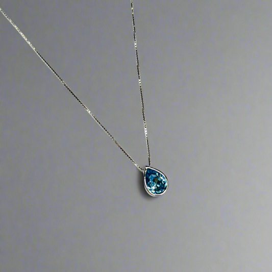 Sterling silver stylish blue stone drop pendant chain