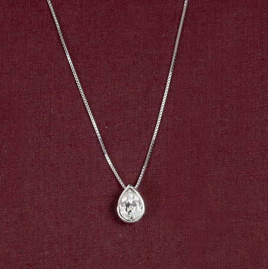 SILVER PEAR SHAPE SWAROVSKI DROP PENDENT WITH CHAIN