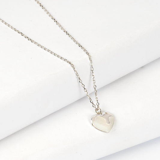 SILVER MOP HEARTSHAPED PENDENT WITH CHAIN