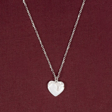 SILVER MOP HEARTSHAPED PENDENT WITH CHAIN