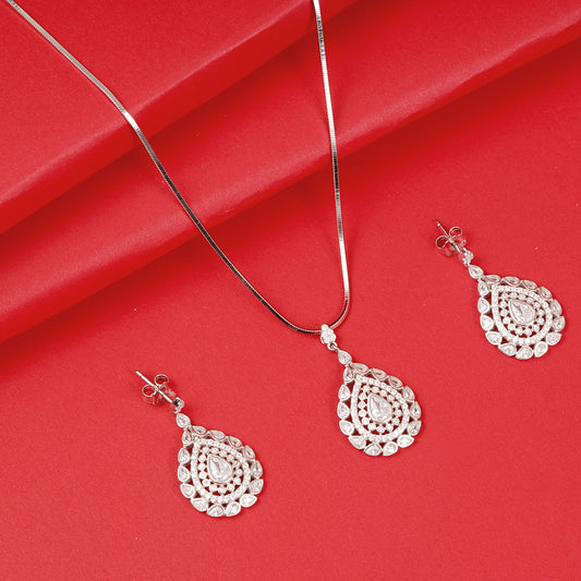 STERLING SILVER BEAUTIFULLY DESIGNED DROPPLET PANDENT SET